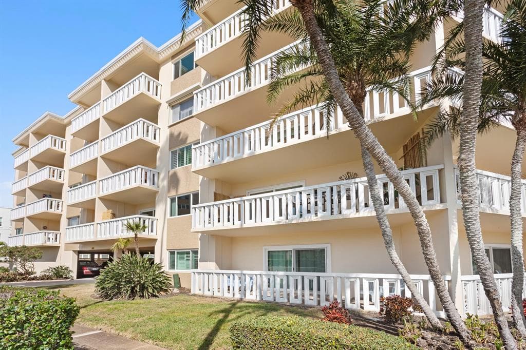 1200 N SHORE DRIVE NE UNIT 316