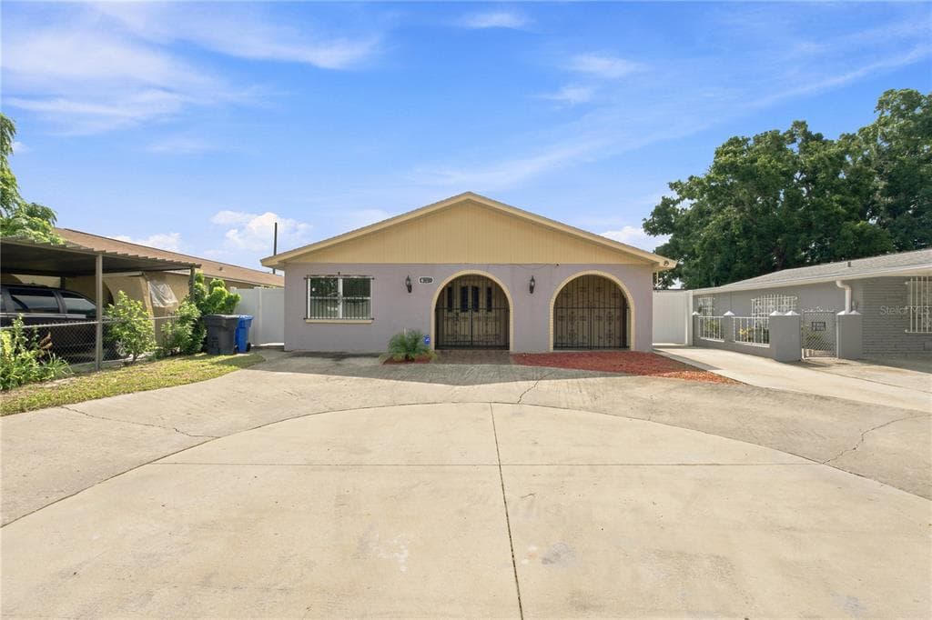 6513 N MANHATTAN AVENUE