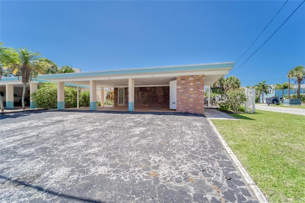 56 154TH AVENUE UNIT 56 ST PETERSBURG, FL 33708