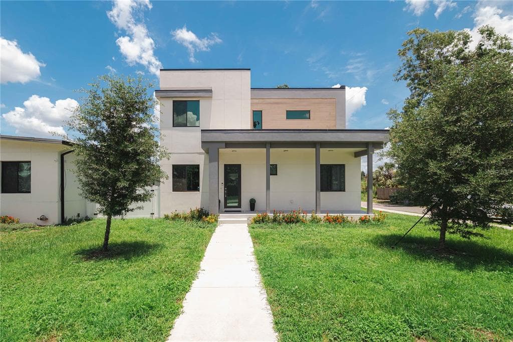 404 E SEWARD STREET TAMPA, FL 33604