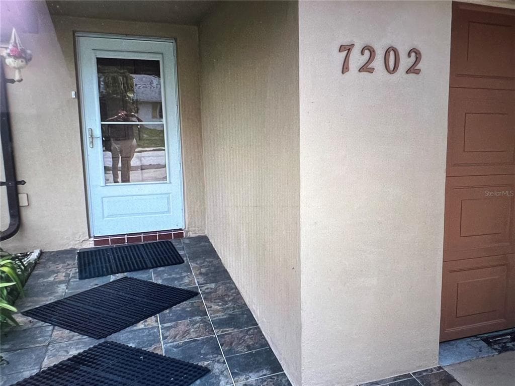 7202 GULF HIGHLANDS DRIVE PORT RICHEY, FL 34668