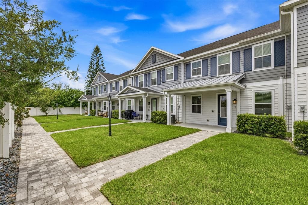 6621 S MANHATTAN AVENUE UNIT 2 TAMPA, FL 33616