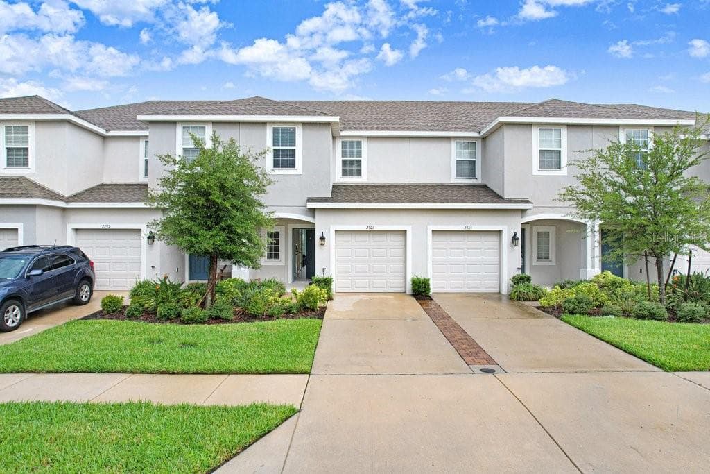 2301 ALEE LANE WESLEY CHAPEL, FL 33543