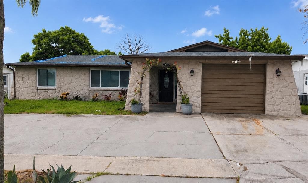 6012 12TH AVENUE NEW PORT RICHEY, FL 34653