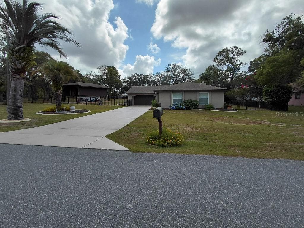 11238 KODIAK WREN ROAD WEEKI WACHEE, FL 34614