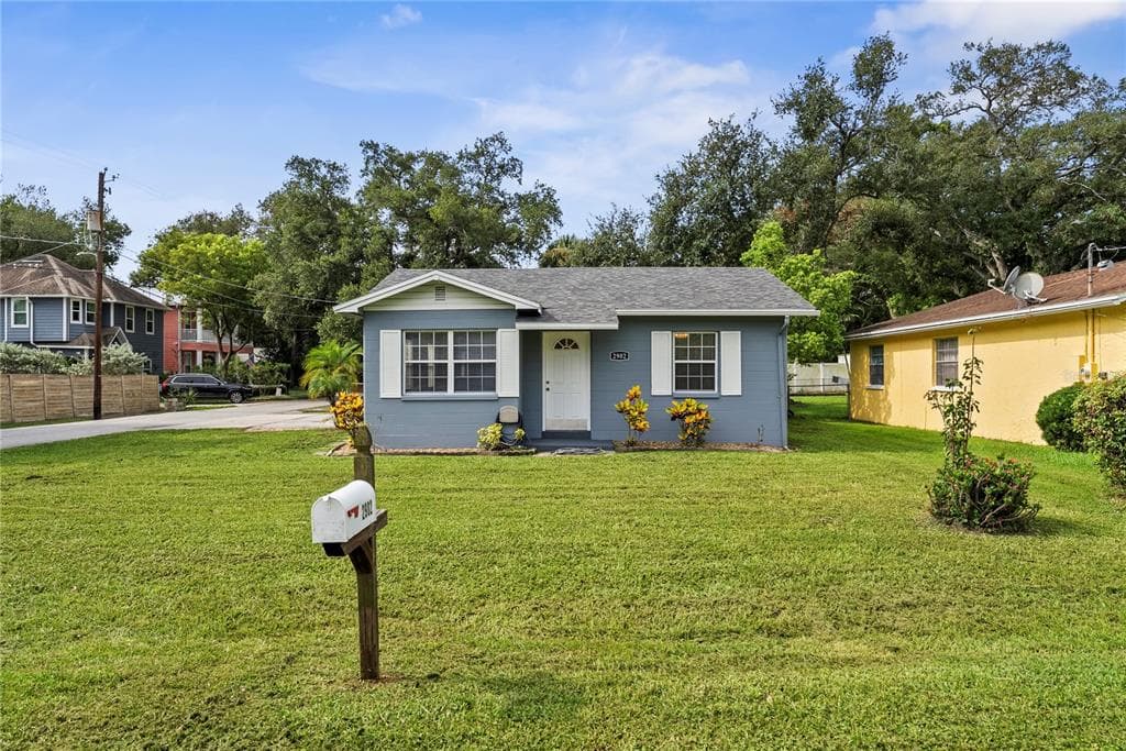 2902 W LEILA AVENUE TAMPA, FL 33611