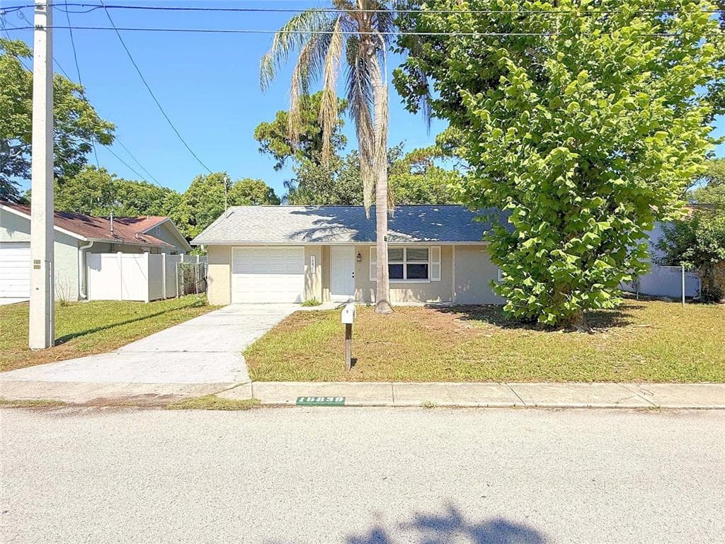 15839 VILLA DRIVE HUDSON, FL 34667