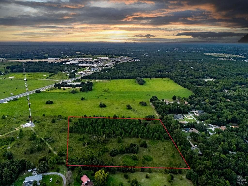 1083 N OBRIEN POINT LECANTO, FL 34461