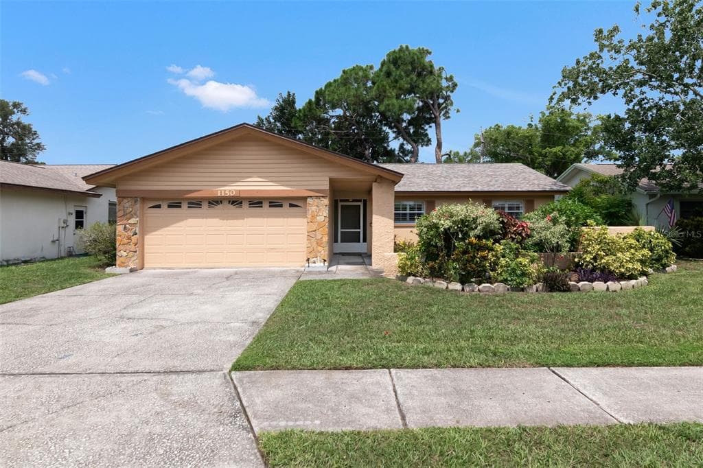 1150 BROOK DRIVE W