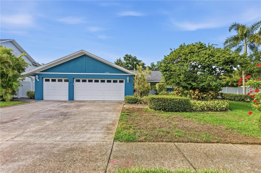 12580 FRANK DRIVE N SEMINOLE, FL 33776