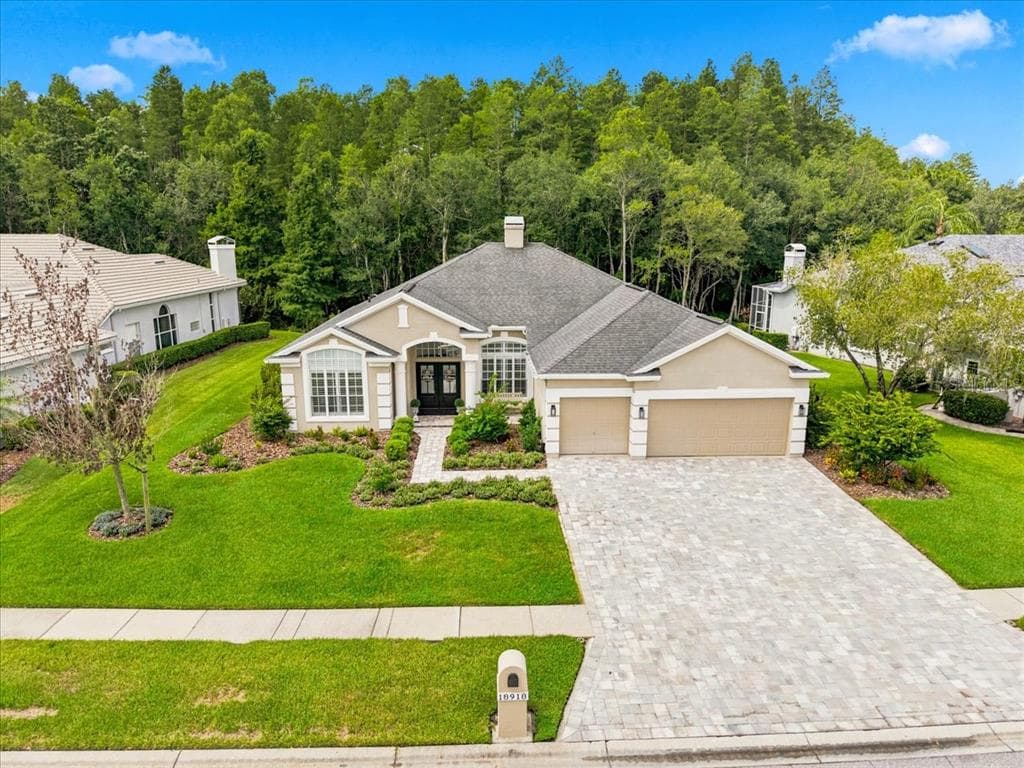 18918 SAINT LAURENT DRIVE LUTZ, FL 33558