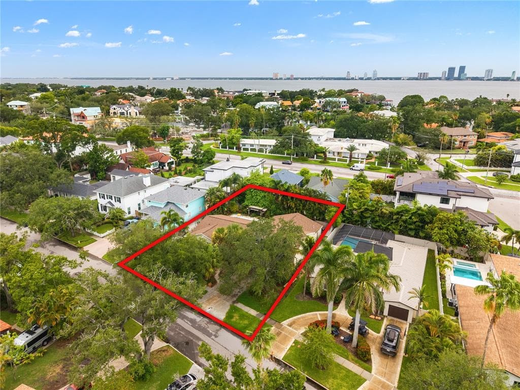 410 ERIE AVENUE TAMPA, FL 33606