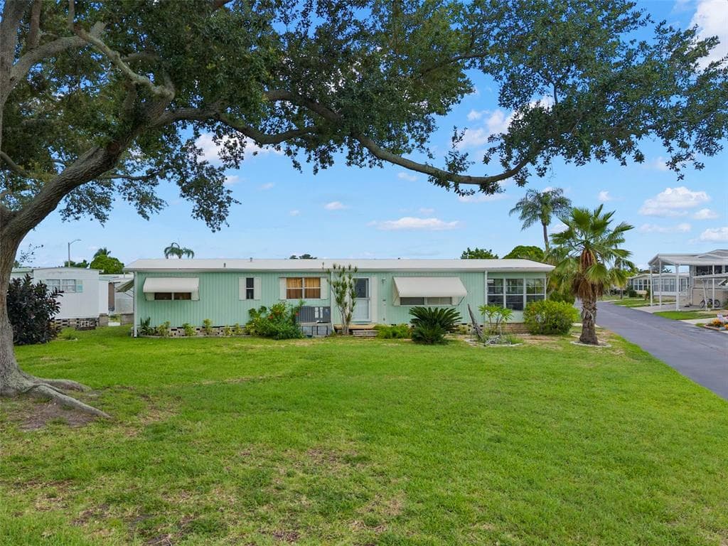 684 MOUNT LANCASTER AVENUE NE UNIT 644 ST PETERSBURG, FL 33702