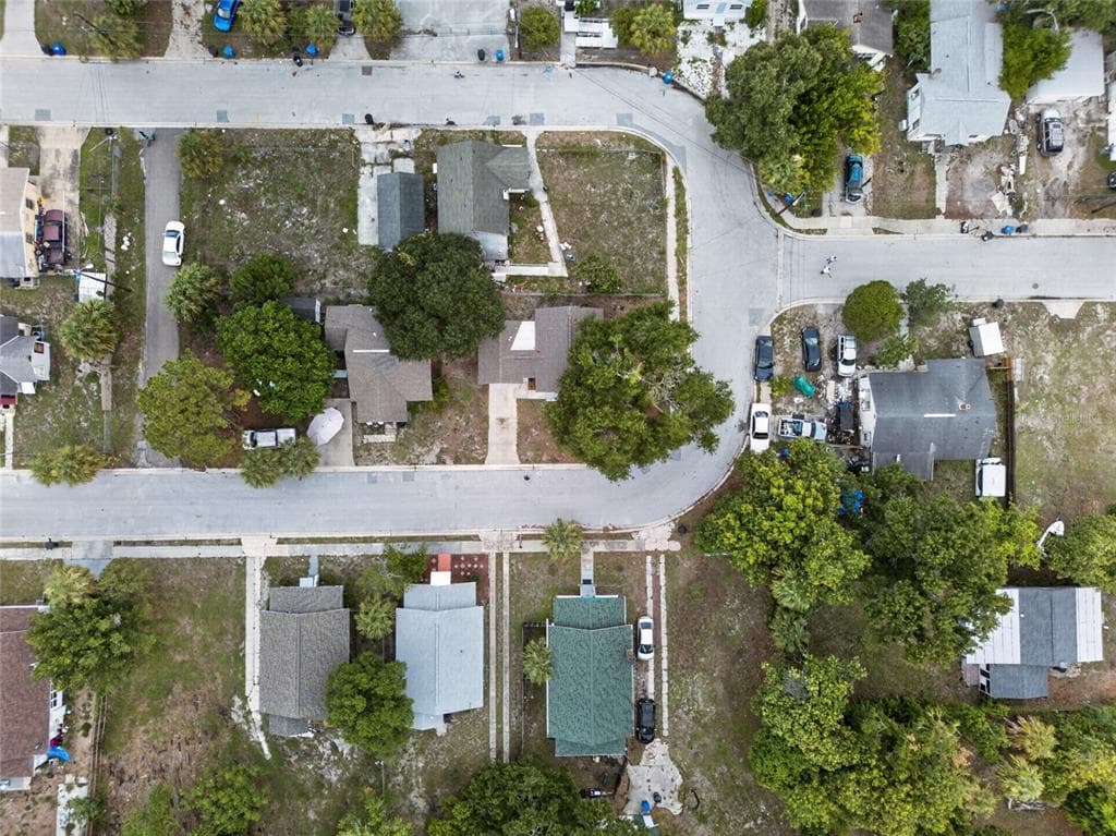 1905 24TH STREET S SAINT PETERSBURG, FL 33712