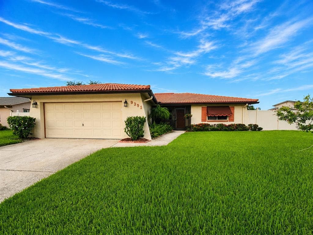 9391 118TH LANE SEMINOLE, FL 33772