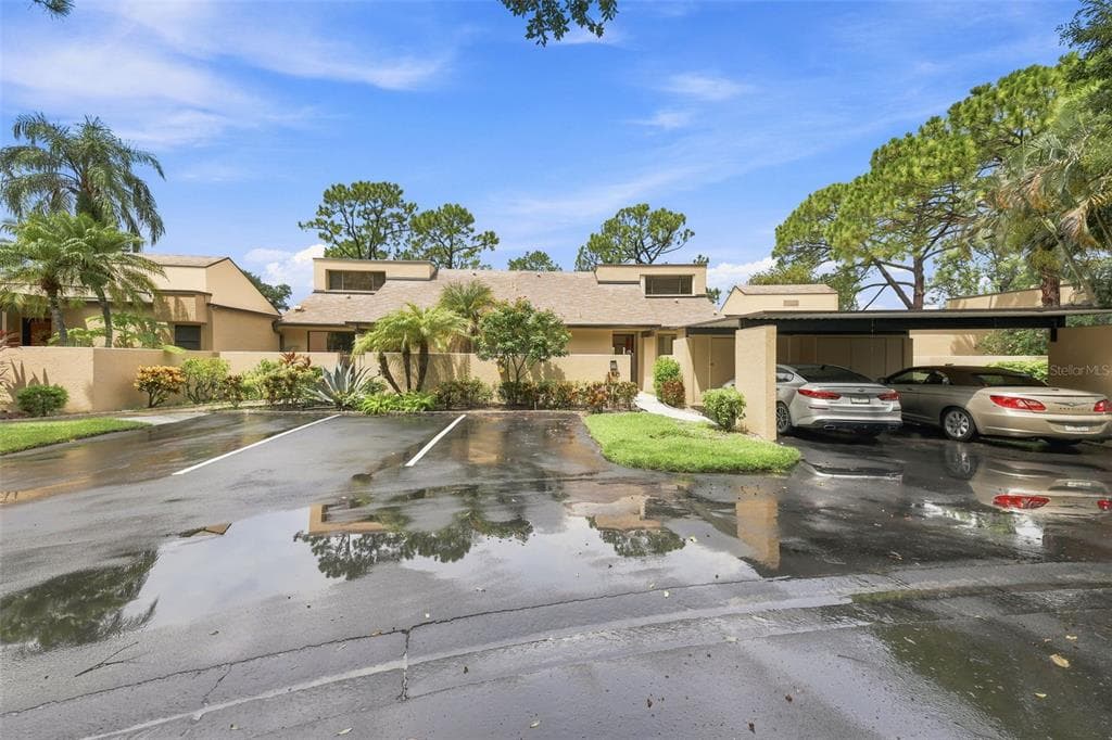 3813 FISHING TRAIL UNIT 62 SARASOTA, FL 34235