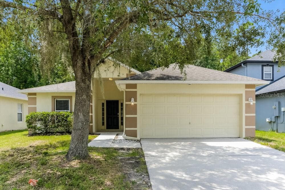 13825 ECON WOODS LANE ORLANDO, FL 32826