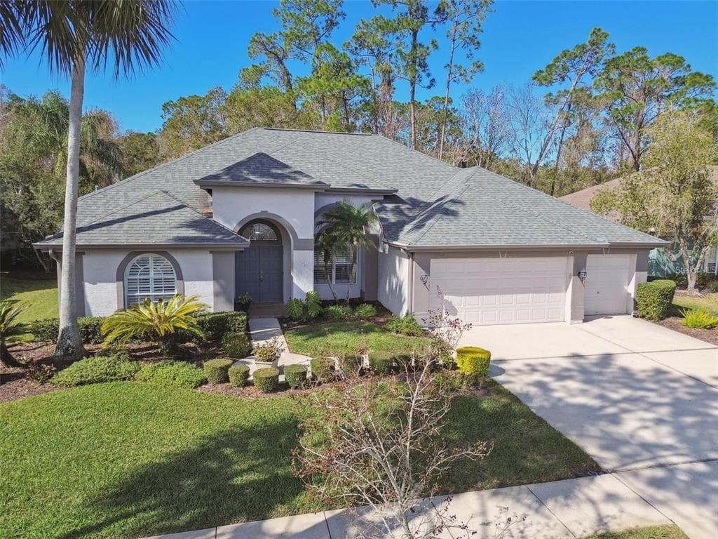 10524 GREENCREST DRIVE