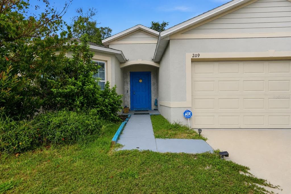 209 MEGHAN CIR DELAND, FL 32724