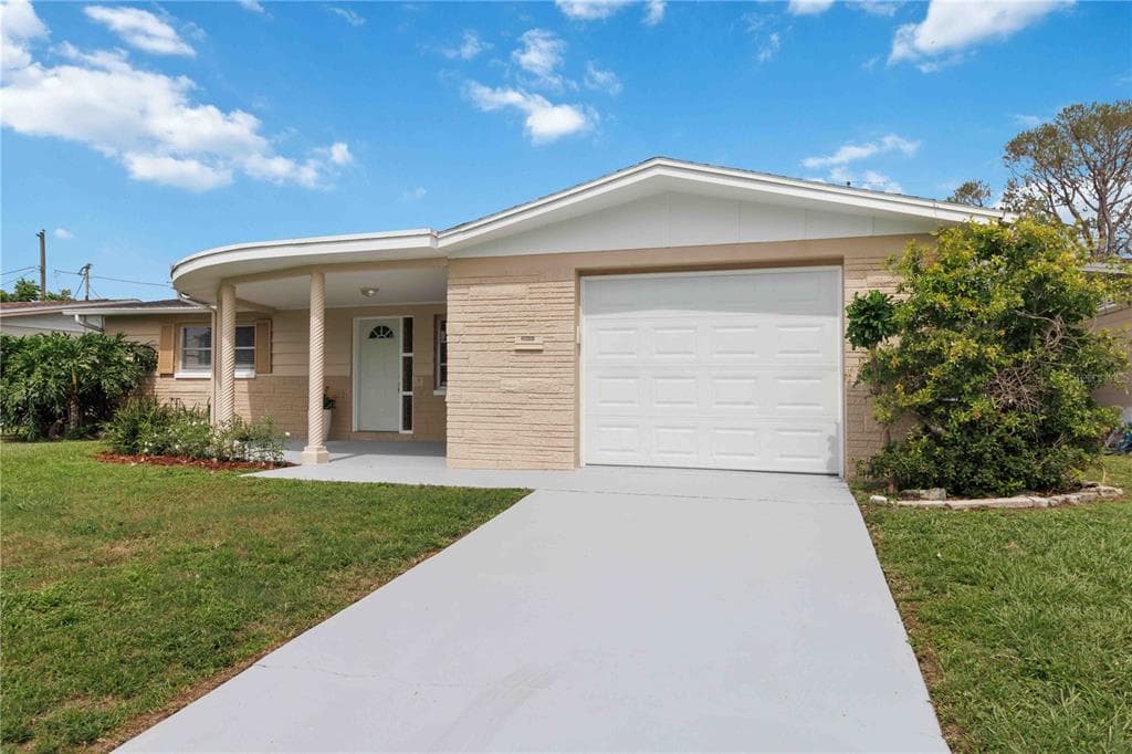 2044 PAMELA DRIVE HOLIDAY, FL 34690