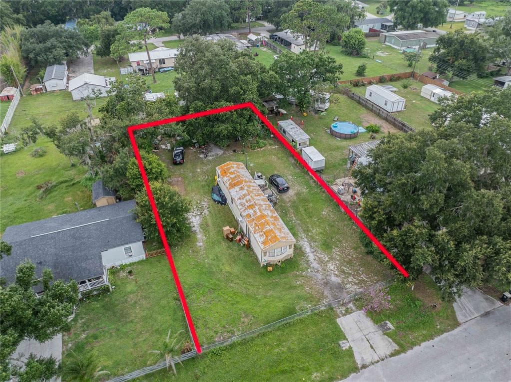 2530 ISLAND OAKS E LAKELAND, FL 33805