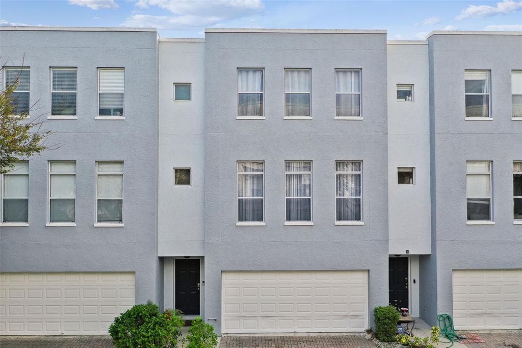4516 BAY SPRING COURT TAMPA, FL 33611