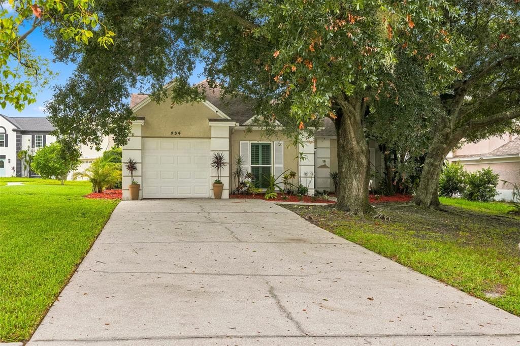 934 BERKLEY COURT N PALM HARBOR, FL 34684