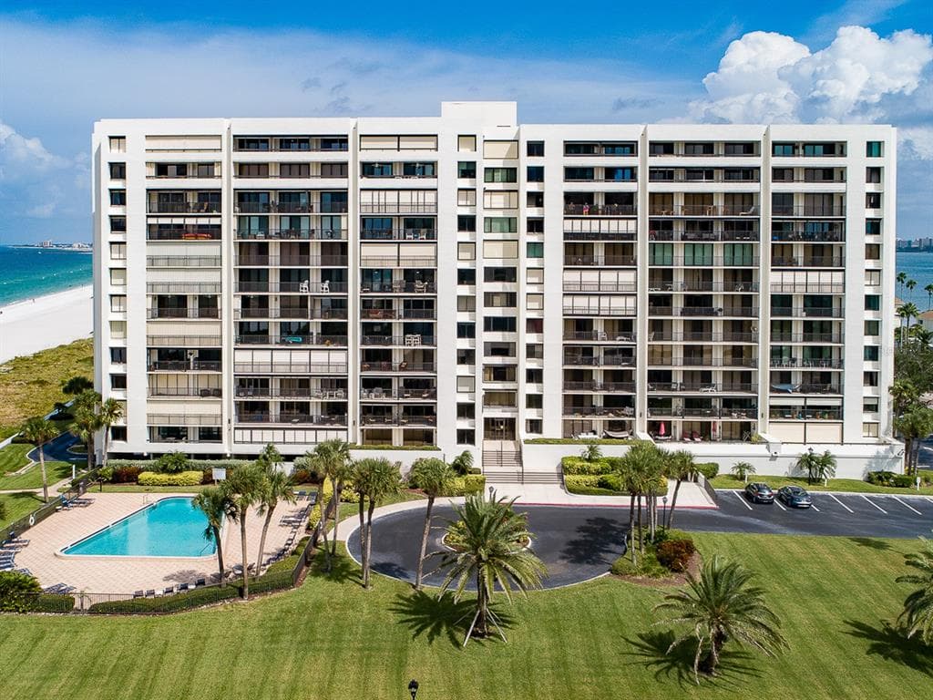 1460 GULF BOULEVARD UNIT 302 CLEARWATER, FL 33767