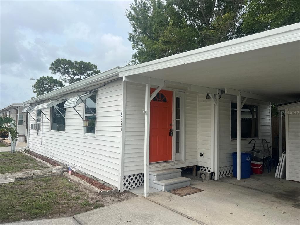 4772 67TH WAY N UNIT 51 ST PETERSBURG, FL 33709