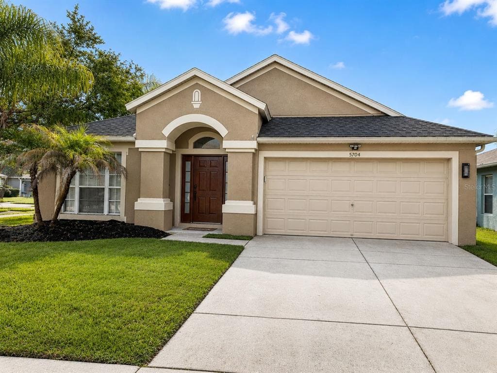 5704 GRINDSTONE LOOP WESLEY CHAPEL, FL 33544