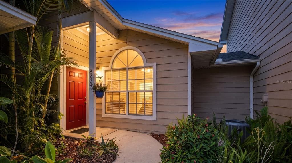 2390 GUN FLINT TRAIL PALM HARBOR, FL 34683