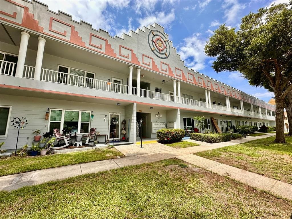 2100 WORLD PARKWAY BOULEVARD UNIT 50 CLEARWATER, FL 33763