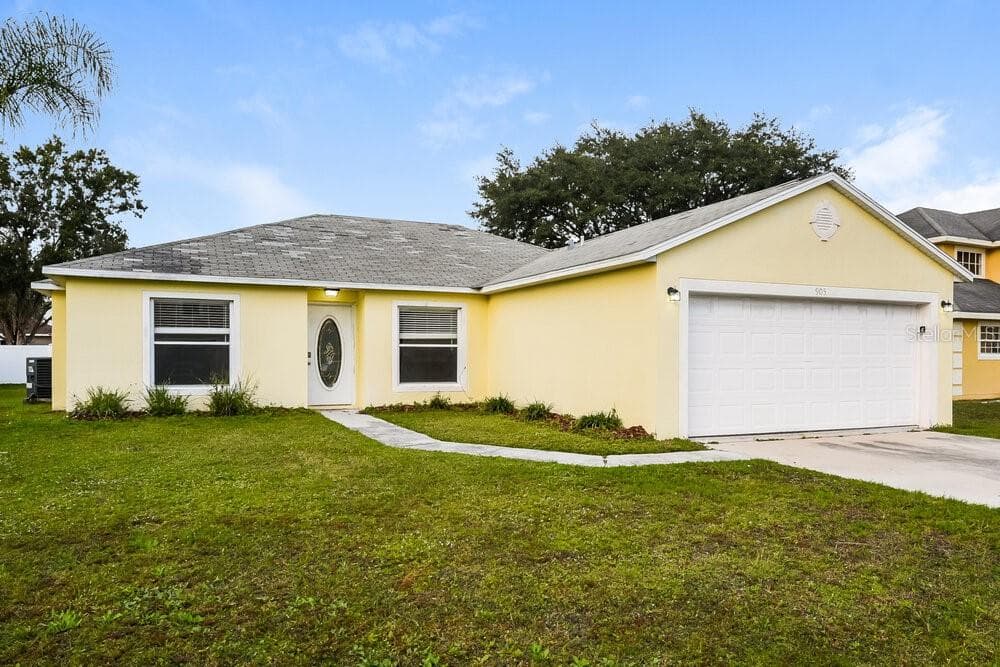 905 LOUVRE COURT KISSIMMEE, FL 34759