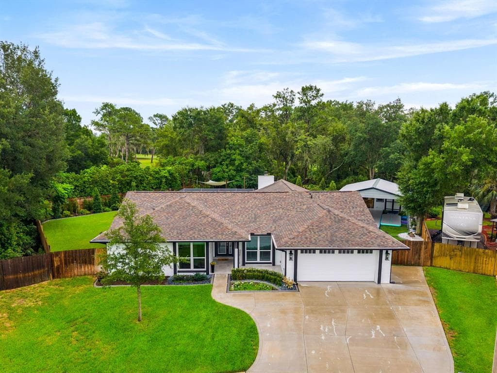 3906 BRAUN WAY VALRICO, FL 33596