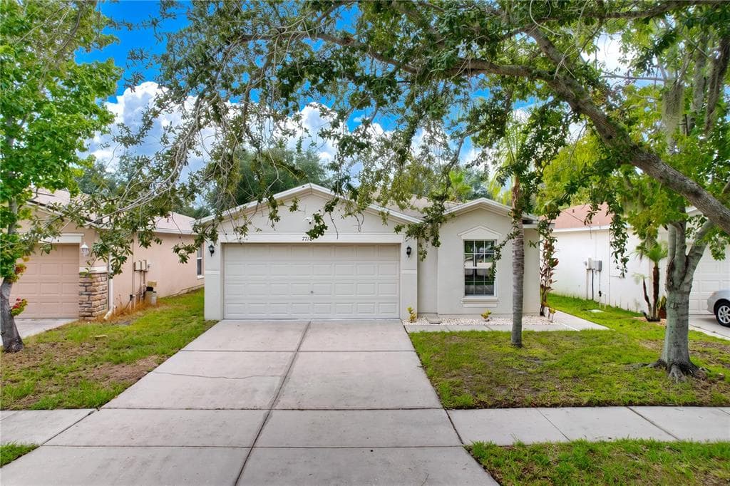 7710 CARRIAGE POINTE DRIVE GIBSONTON, FL 33534