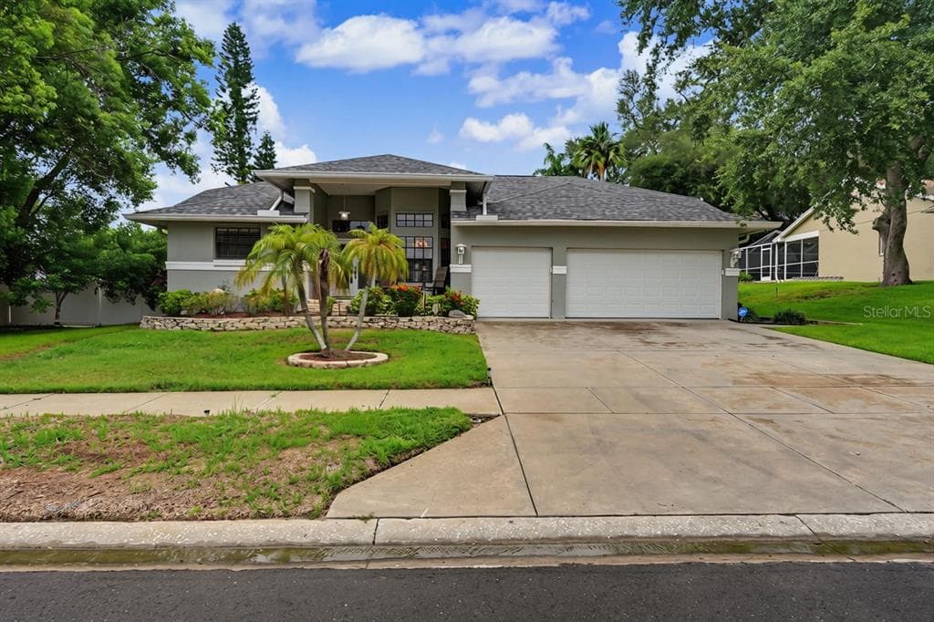 605 TOMOKA DRIVE PALM HARBOR, FL 34683