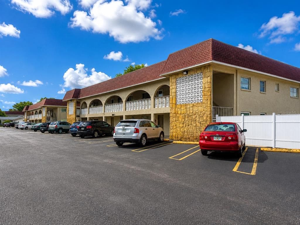 6044 22ND AVENUE N UNIT 2 ST PETERSBURG, FL 33710