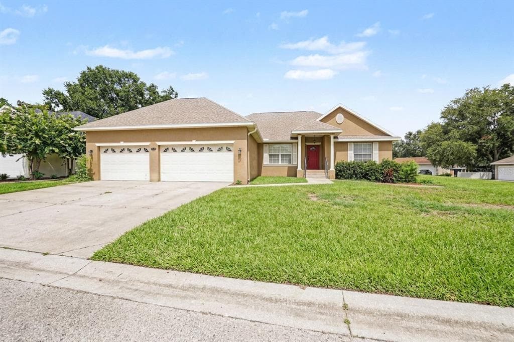 7231 REMINGTON OAKS DRIVE LAKELAND, FL 33810