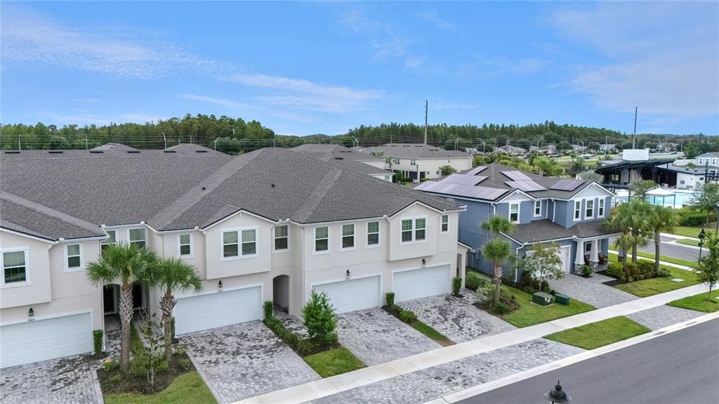 19431 MONARCH WIND WAY LUTZ, FL 33558