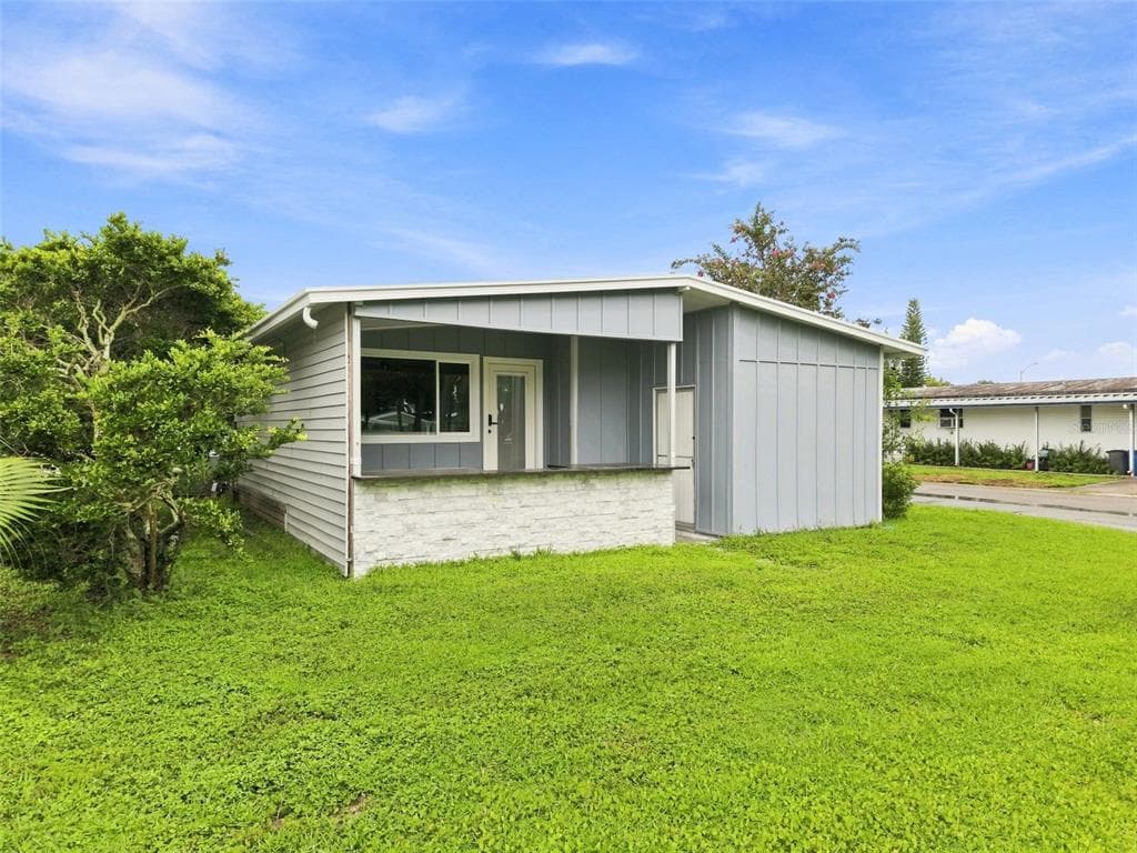 163 DOLPHIN DRIVE E OLDSMAR, FL 34677