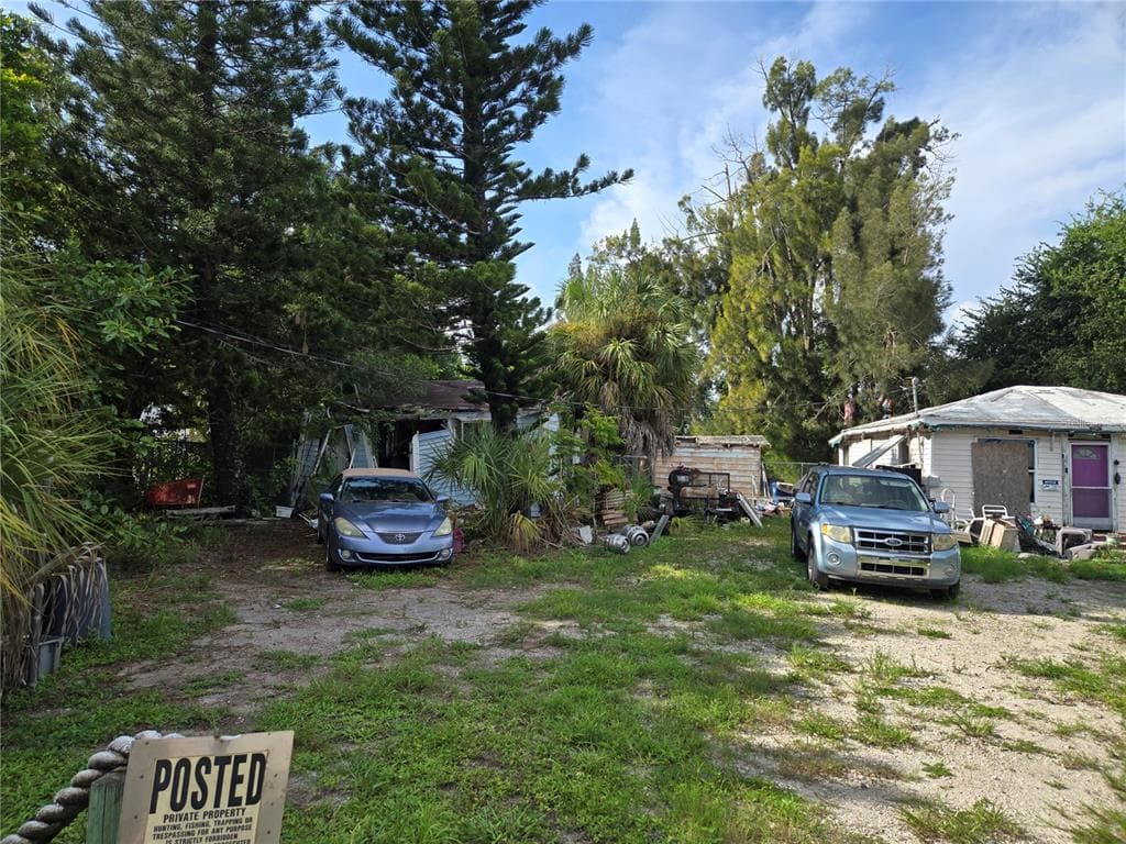 1305 & 1309 HARDIN AVENUE SARASOTA, FL 34243
