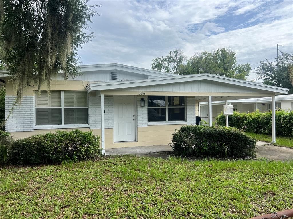 3616 E SHADOWLAWN AVENUE TAMPA, FL 33610