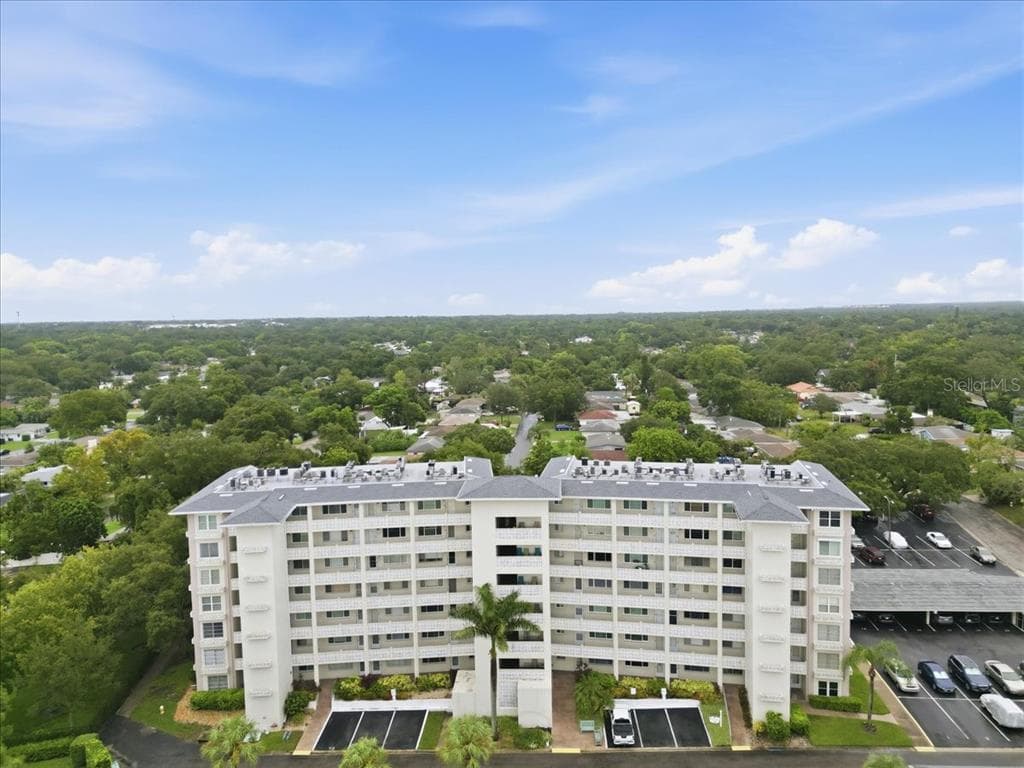 1235 S HIGHLAND AVENUE UNIT 5-102 CLEARWATER, FL 33756