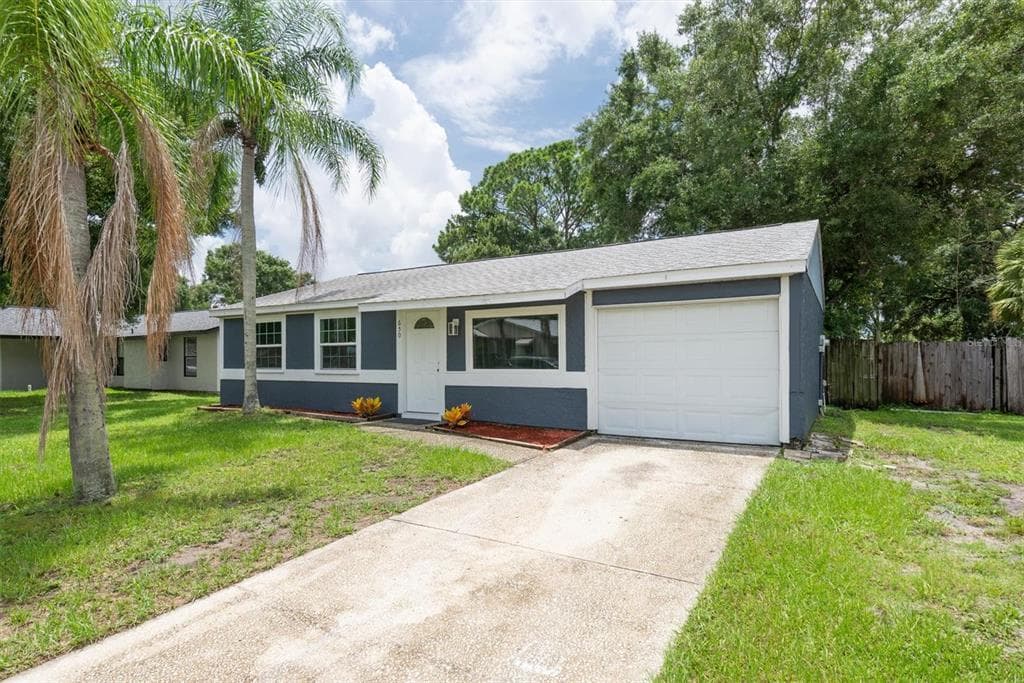 650 TIMBER BAY CIRCLE W OLDSMAR, FL 34677
