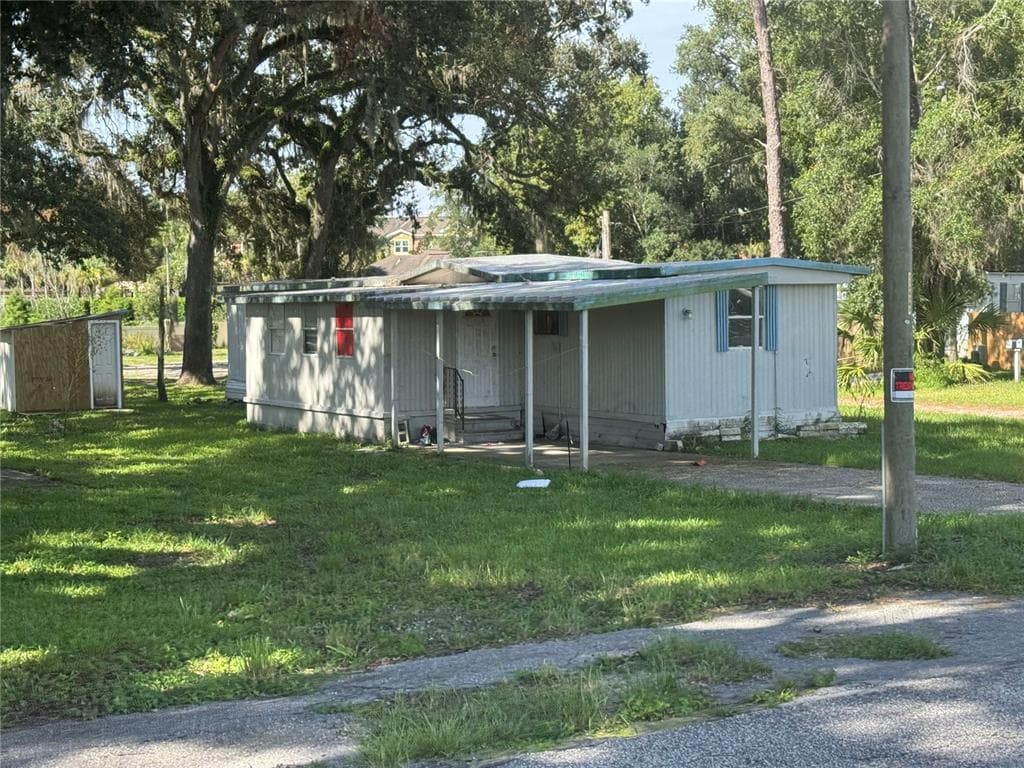 6946 SYLVAN LANE ZEPHYRHILLS, FL 33541
