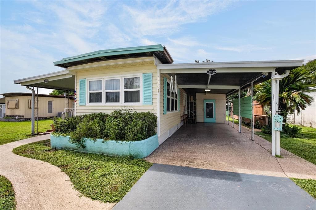 6004 ALPINE DRIVE ZEPHYRHILLS, FL 33542
