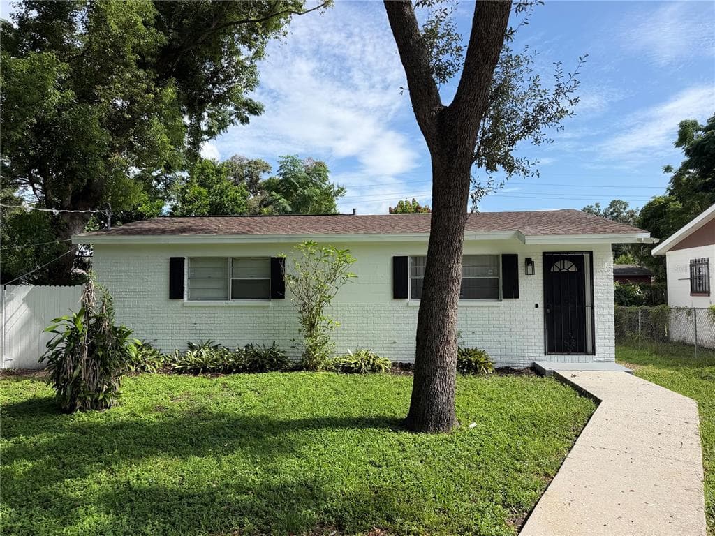 1102 E 108TH AVENUE TAMPA, FL 33612