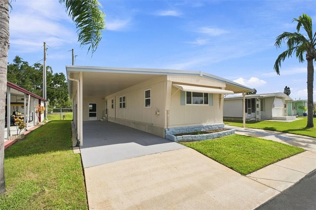 6711 CLEMENS BOULEVARD PORT RICHEY, FL 34668