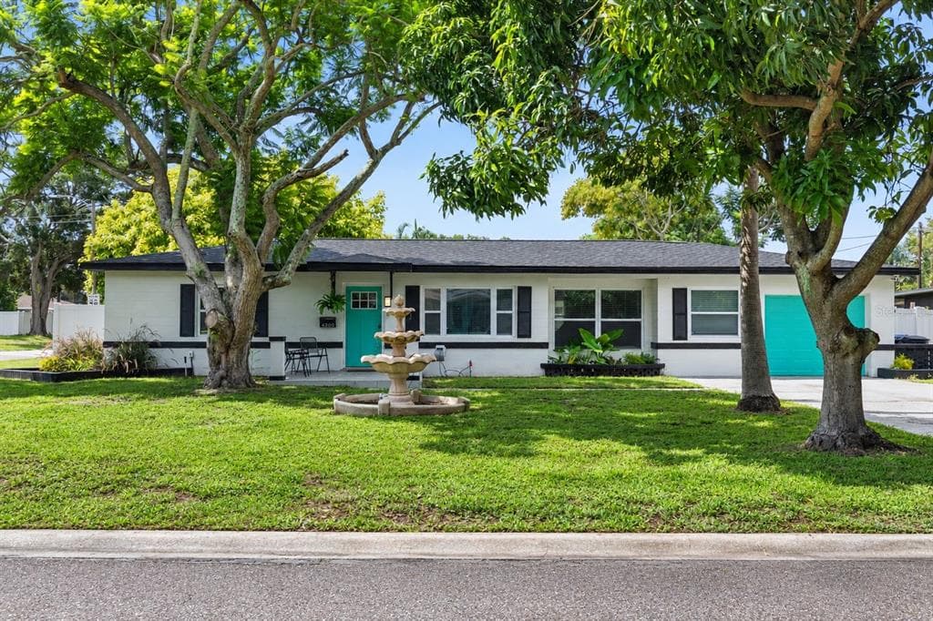 4300 28TH AVENUE N ST PETERSBURG, FL 33713