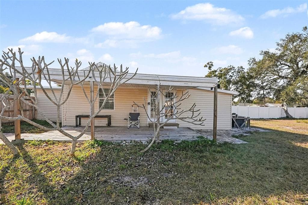 734 NEW JERSEY STREET CLEARWATER, FL 33756